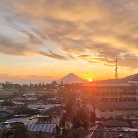 Bajawa-Roo Hotel Exterior photo