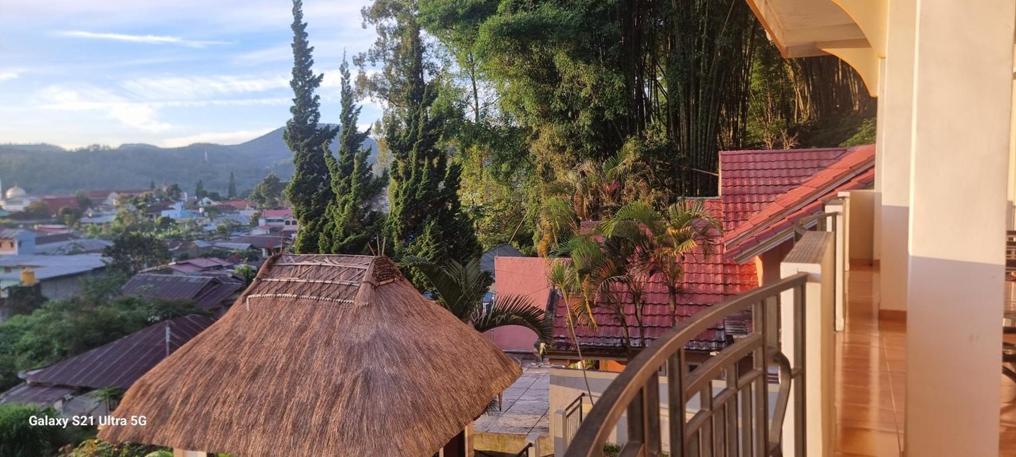 Bajawa-Roo Hotel Exterior photo